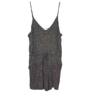 2/$30 🏷 H&M Fine Polka Dot Summer Romper Size L